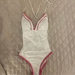 Bar III One Piece